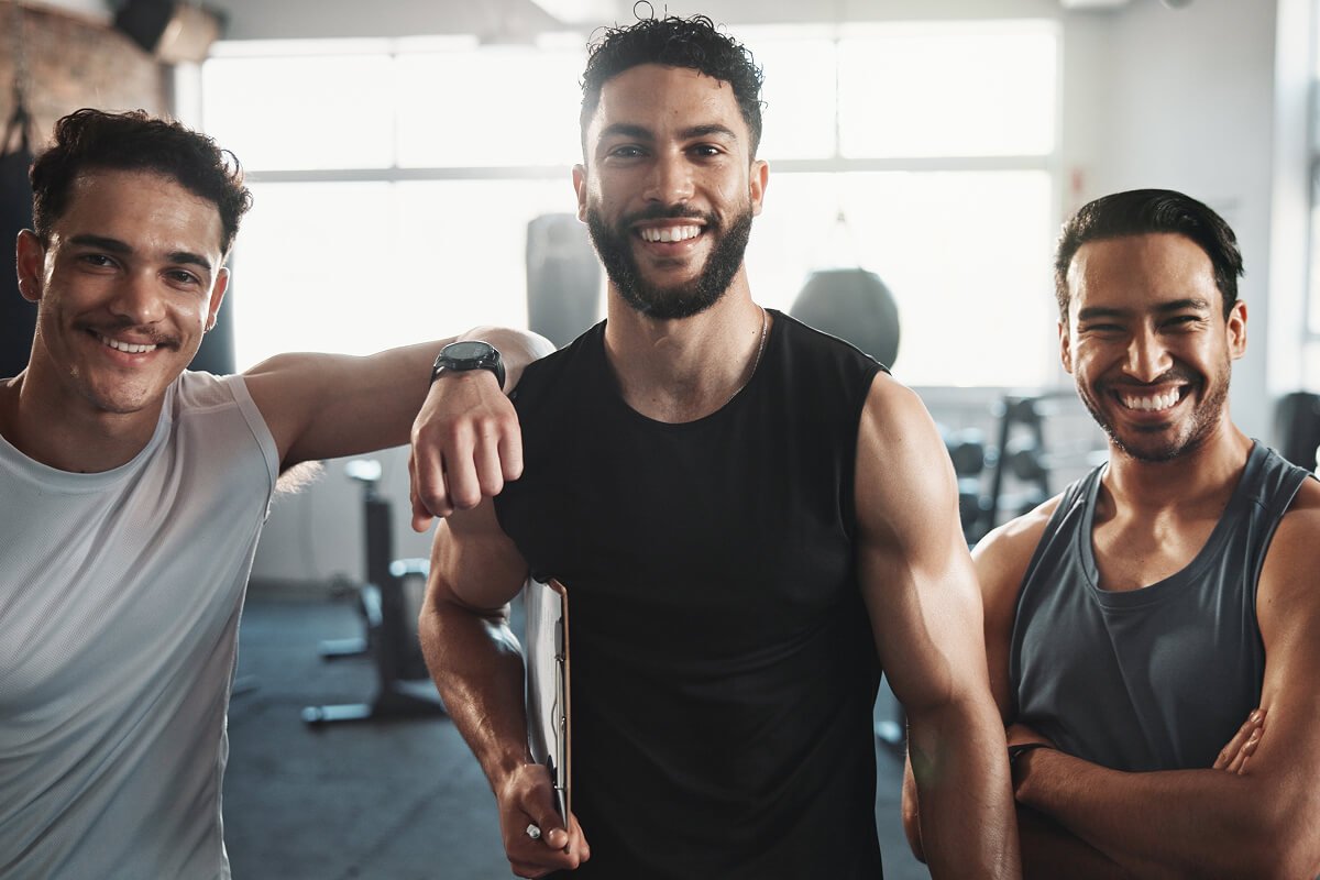 fitness-men-and-friends-with-portrait-at-gym-for-t-PDLT9FS.jpg